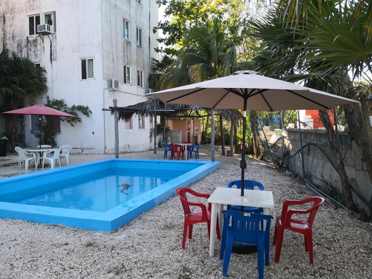 Punta Sam Hostel Cancun Exterior photo